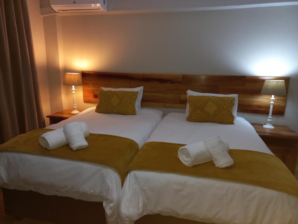 St George'S Guest House ツァニーン エクステリア 写真